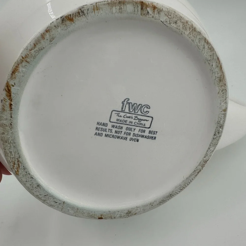 Vintage White Ceramic Cherub Angel Relief Teapot w/ Lid‎ FWC Decorative